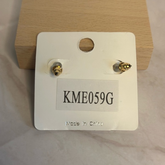 Koa Collection Tiny Gold Hoop Earrings NWT - Picture 2 of 2